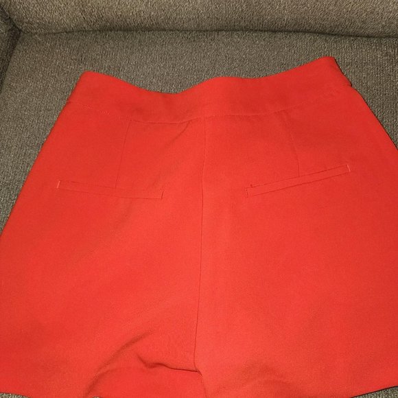 NWOT Size 6 "A Collection" Shorts - Picture 5 of 5